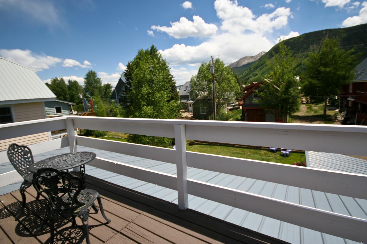 Purple Mountain Bed & Breakfast & Spa Крестед-Бьютт Экстерьер фото